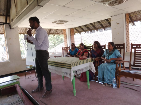 A special program on household financial management and social security measures at Homagama (2022-11-17)